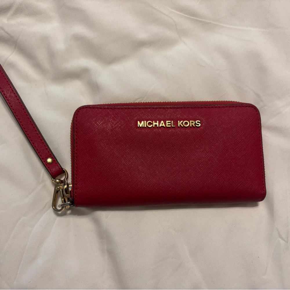 Michael Kors wristlet